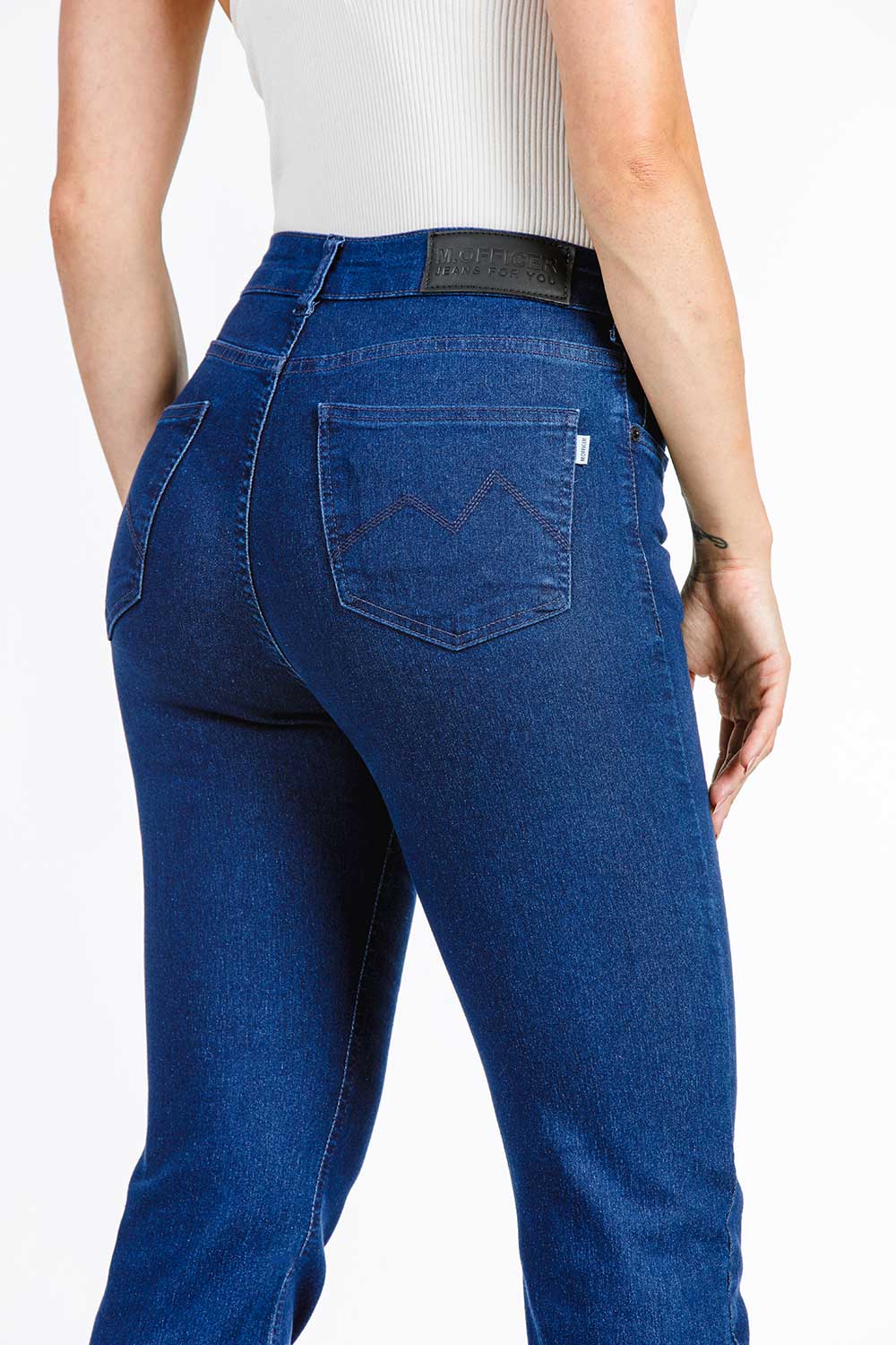 CALÇA JEANS RETA C4 AMACIADO 93