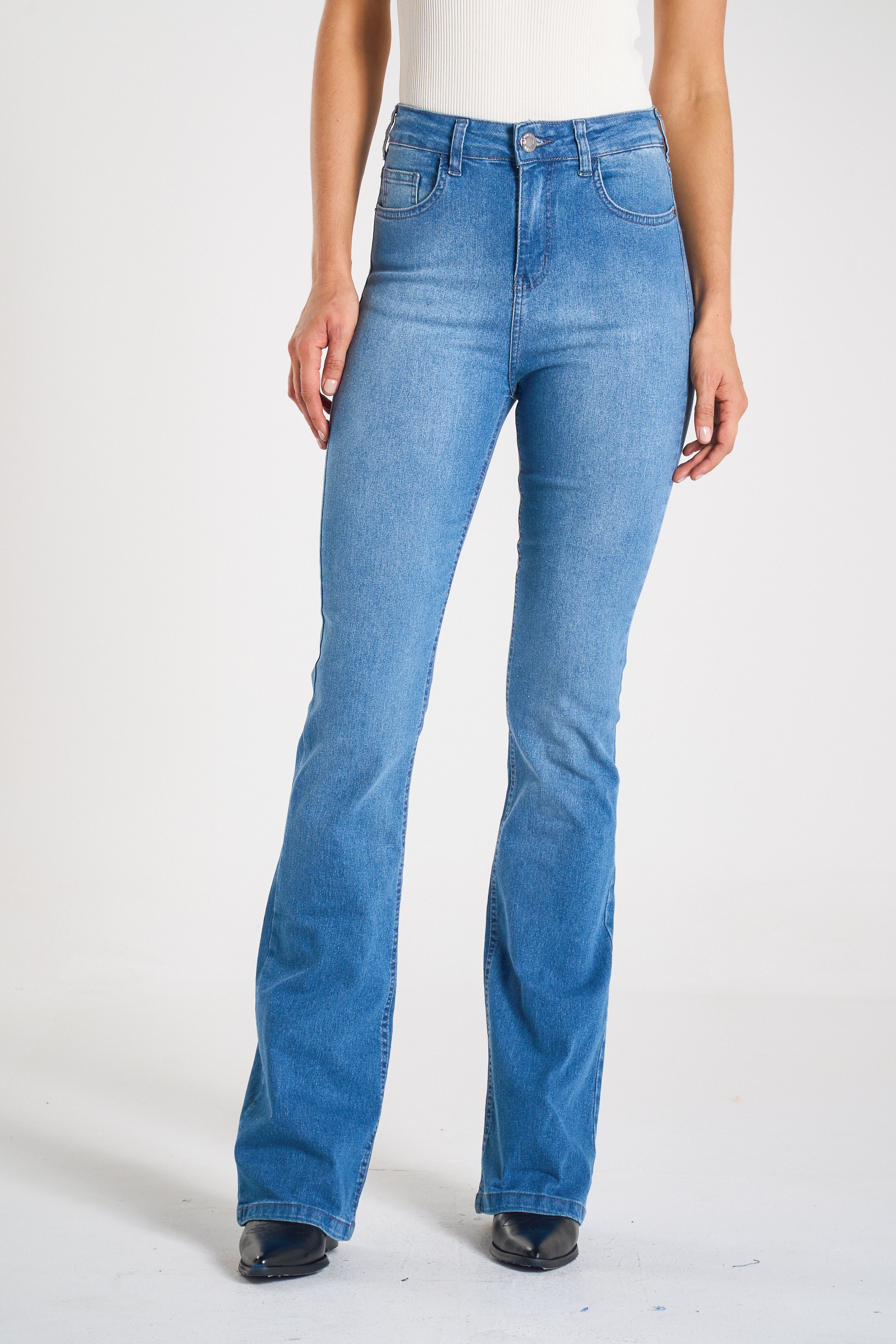 CALÇA JEANS BOOT CUT C4 LIGHT BLUE