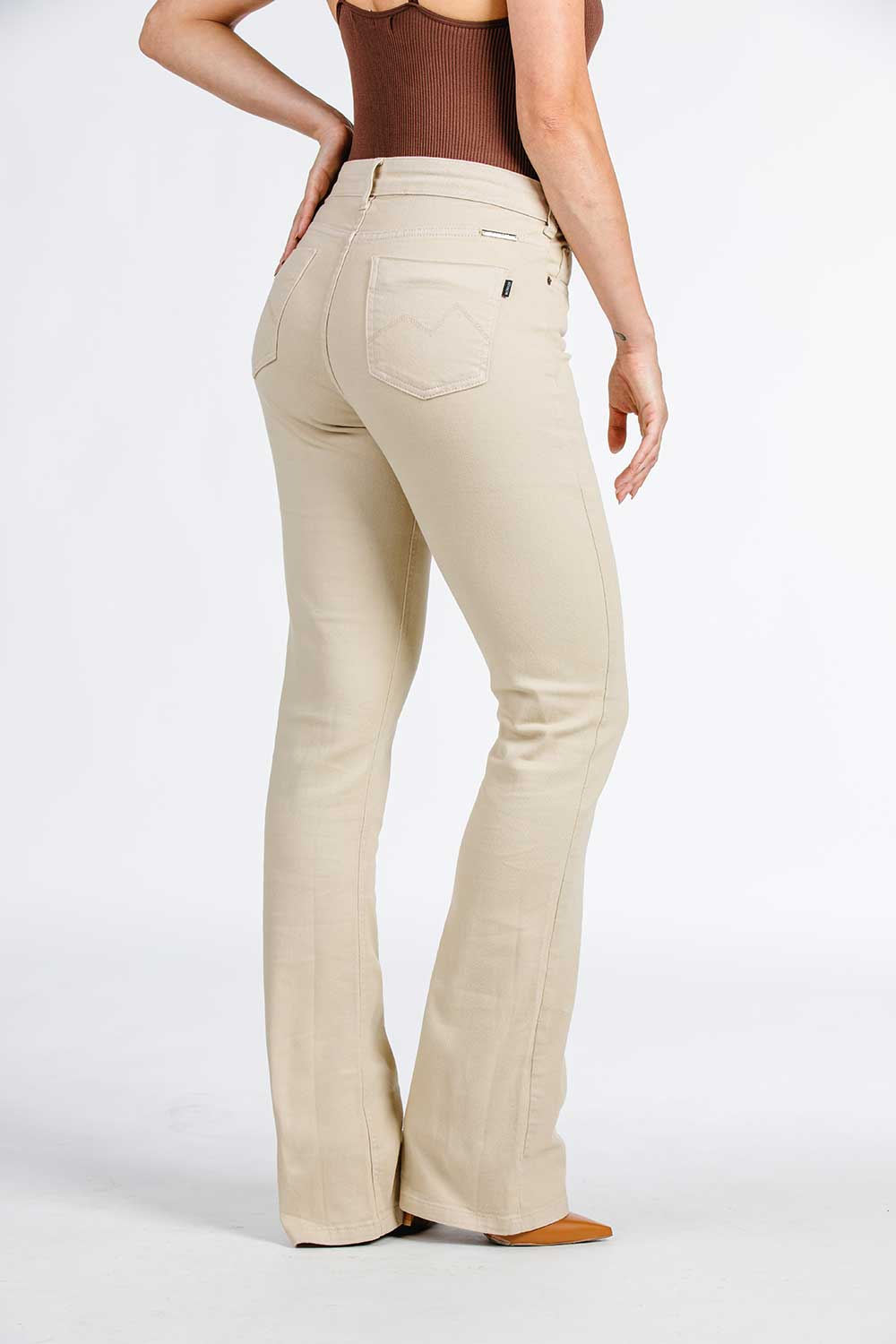 CALÇA JEANS BOOT CUT C4 BR/PT
