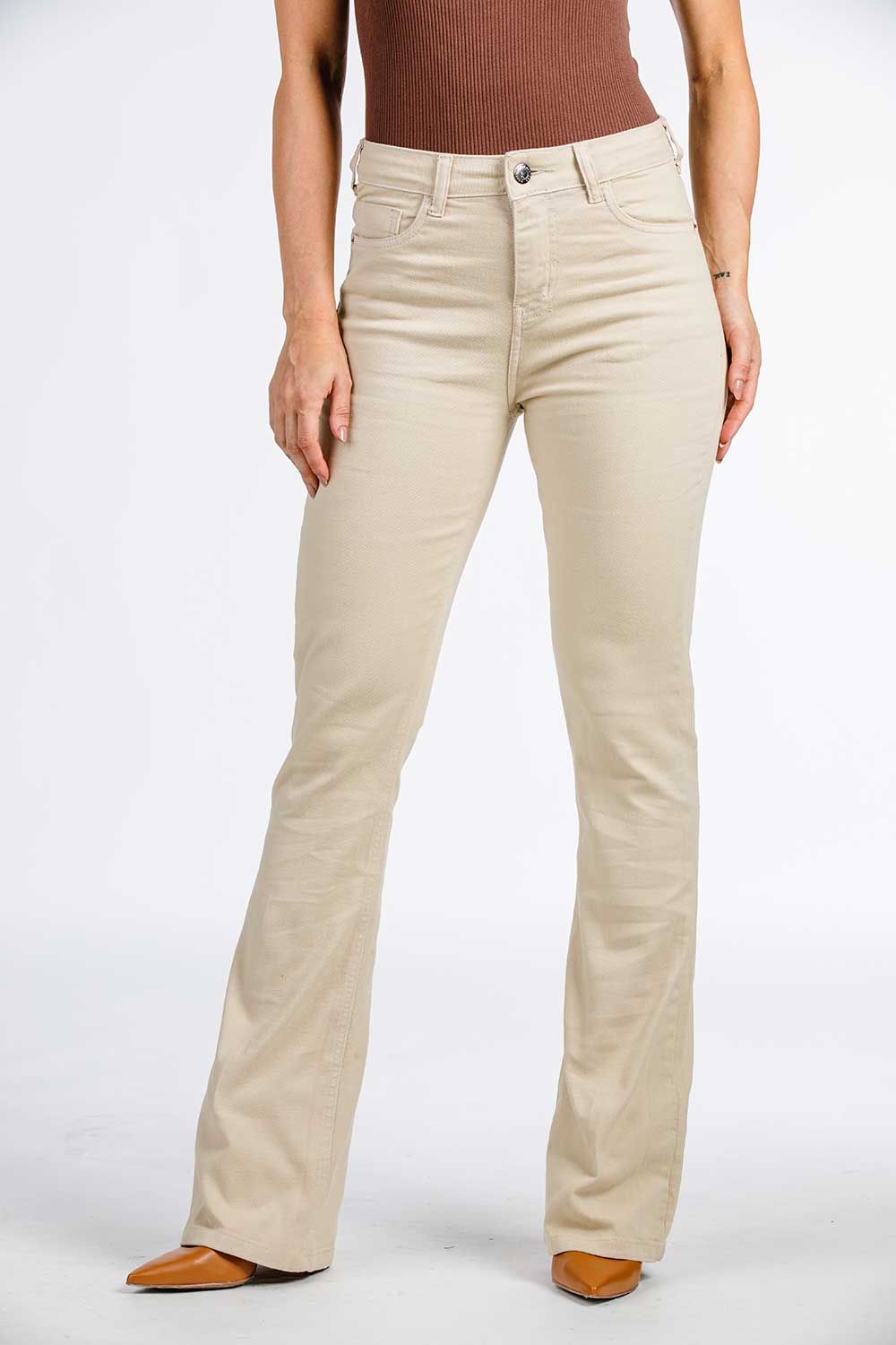 CALÇA JEANS BOOT CUT C4 BR/PT