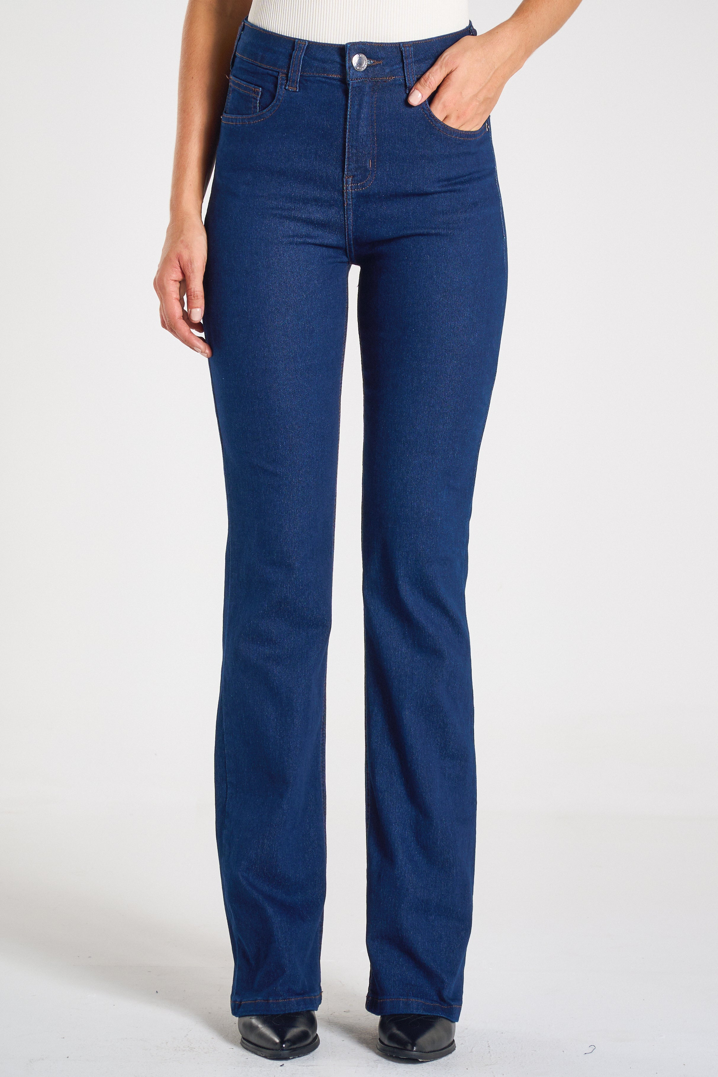 CALÇA JEANS BOOT CUT C4 AMACIADO