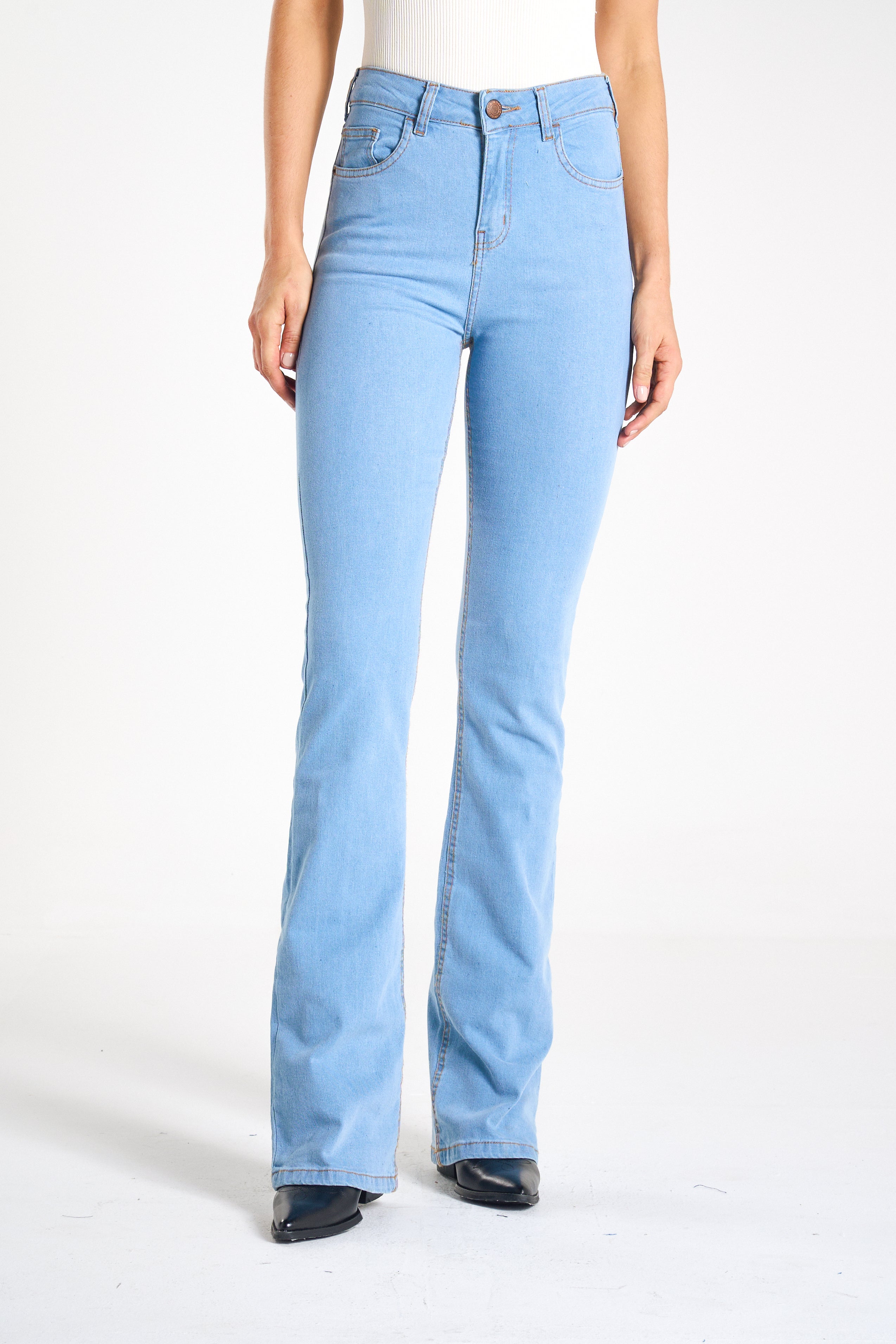 CALÇA JEANS FEM BOOT CUT C4 BLUE WASH