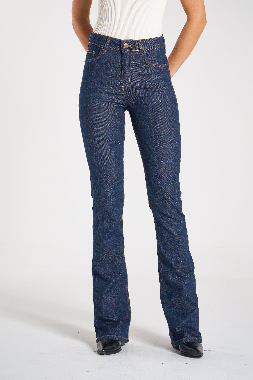 CALÇA JEANS BOOT CUT C4 AMACIADO
