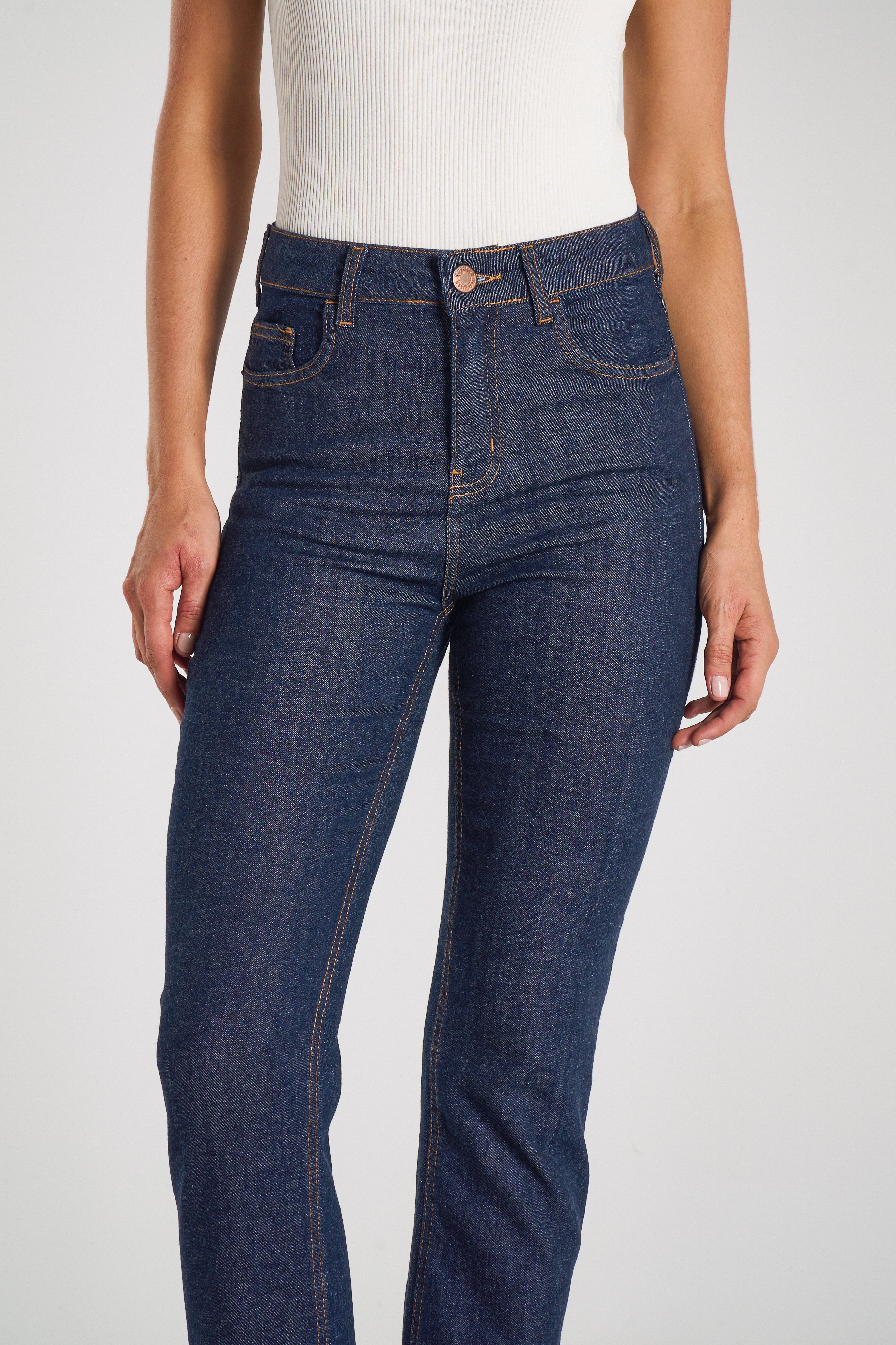 CALÇA JEANS RETA C4 AMACIADO