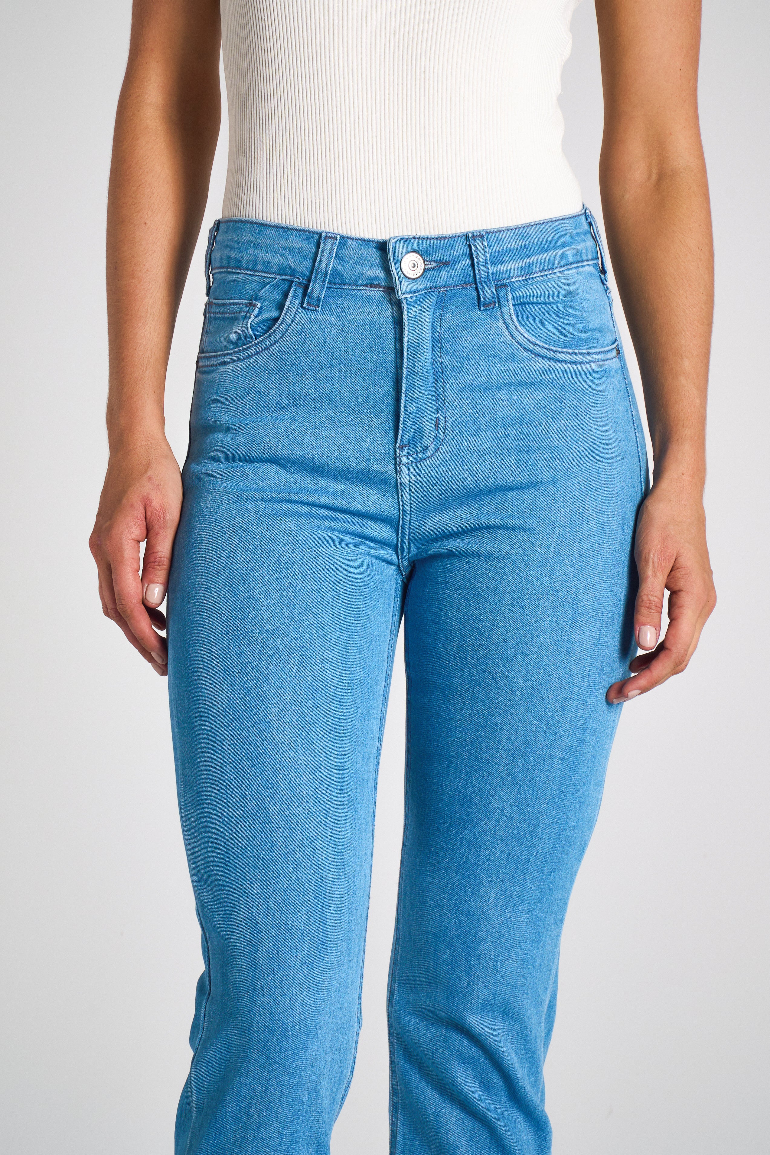 CALÇA JEANS RETA C4 LIGHT BLUE 25