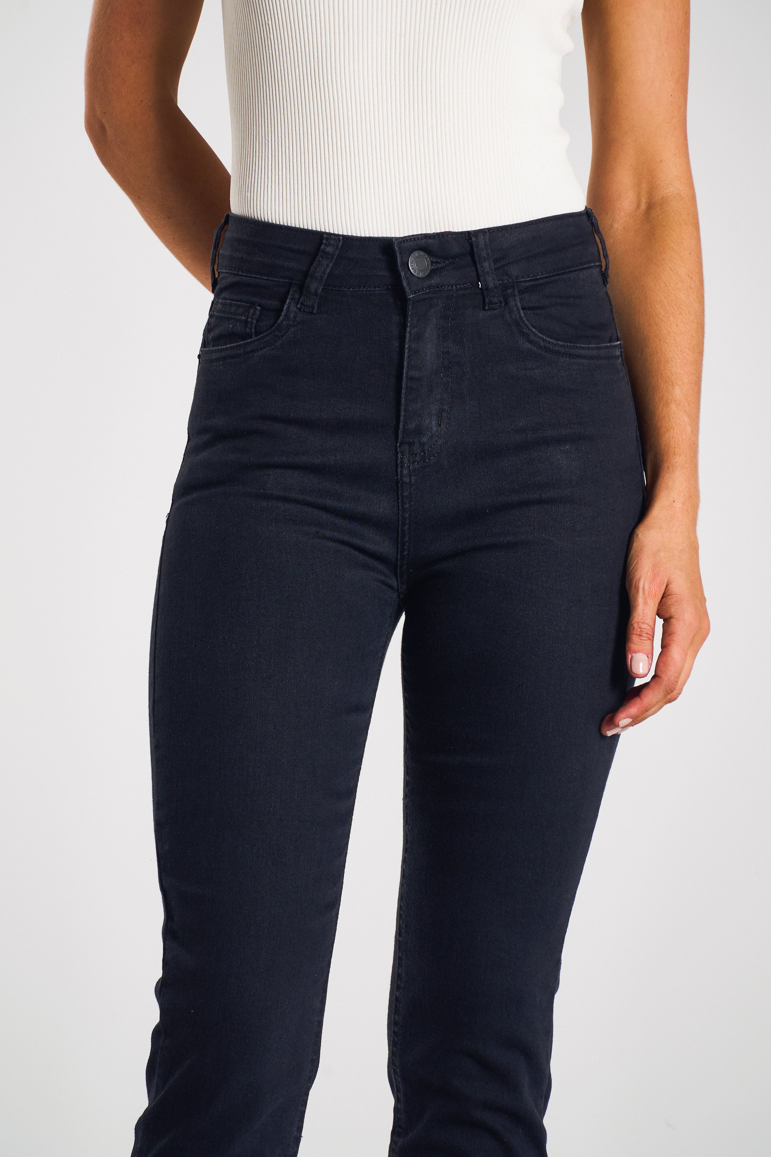 CALCA JEANS RETA C4 BLACK DENIN