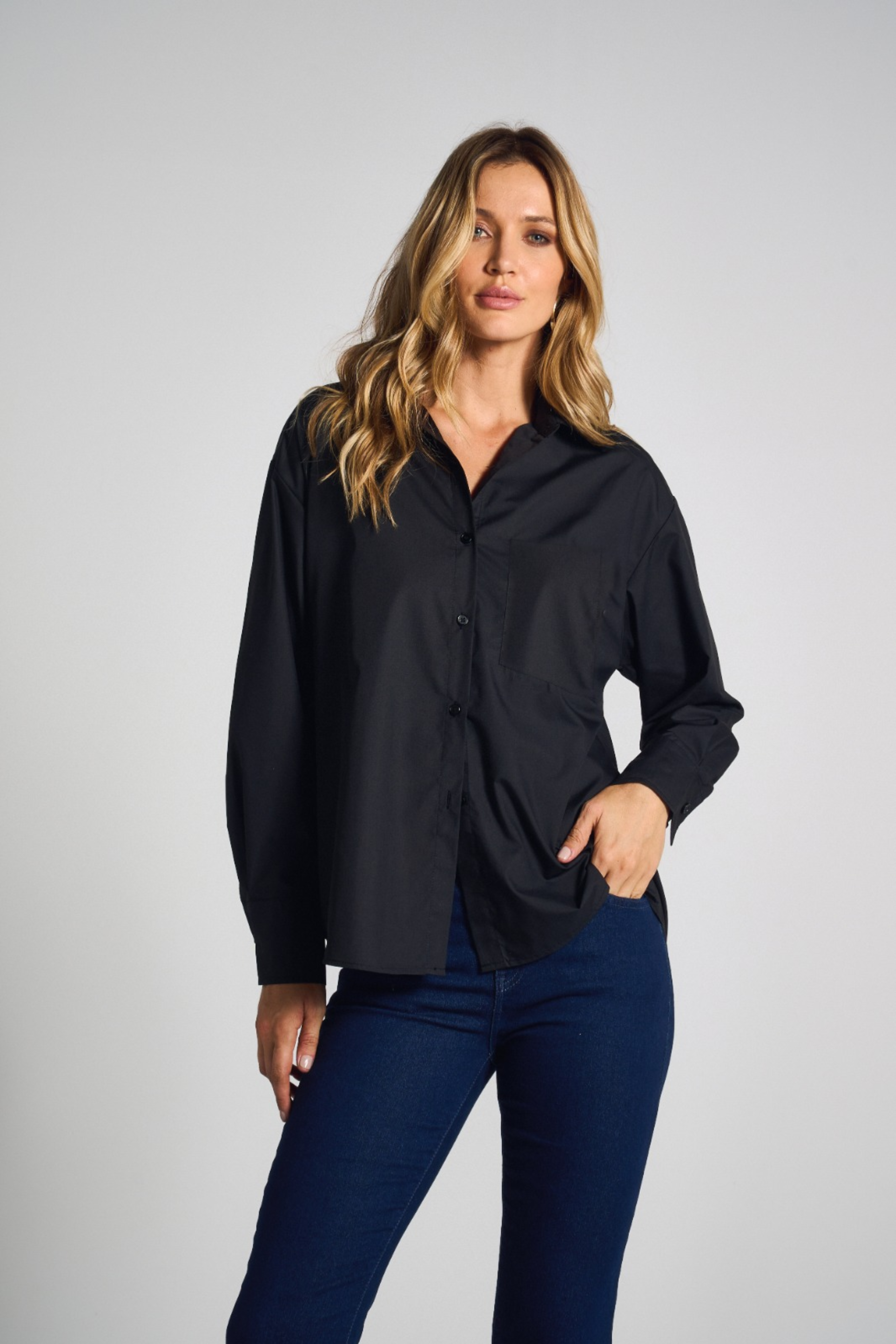 CAMISA FEM COM BOLSO 25