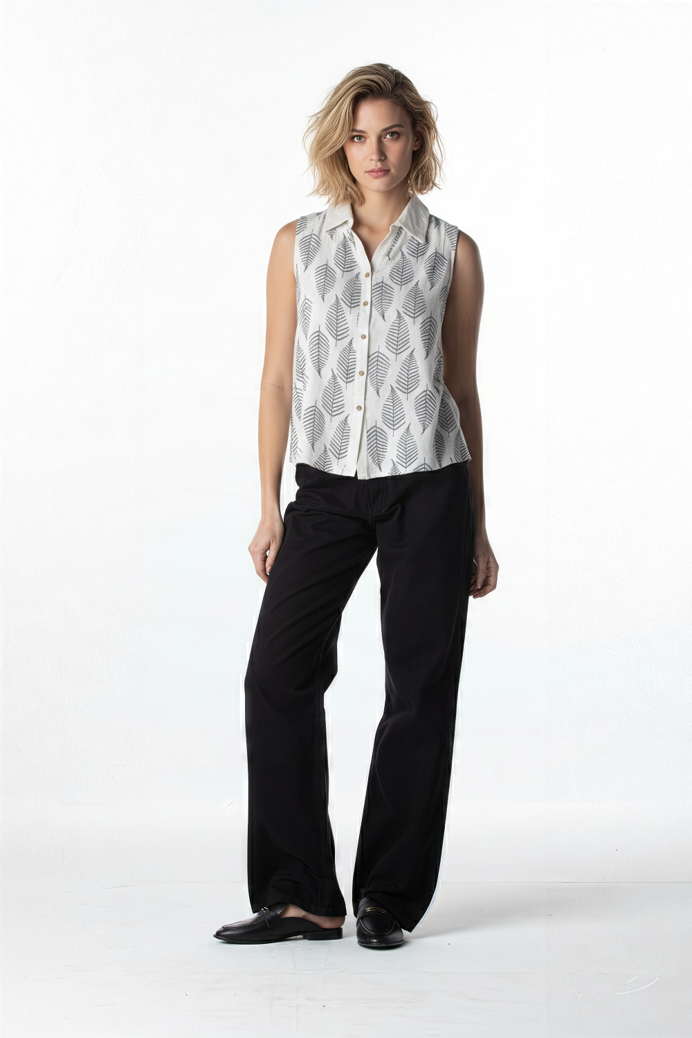 REGATA FEMININA ESTAMPA PINHEIROS