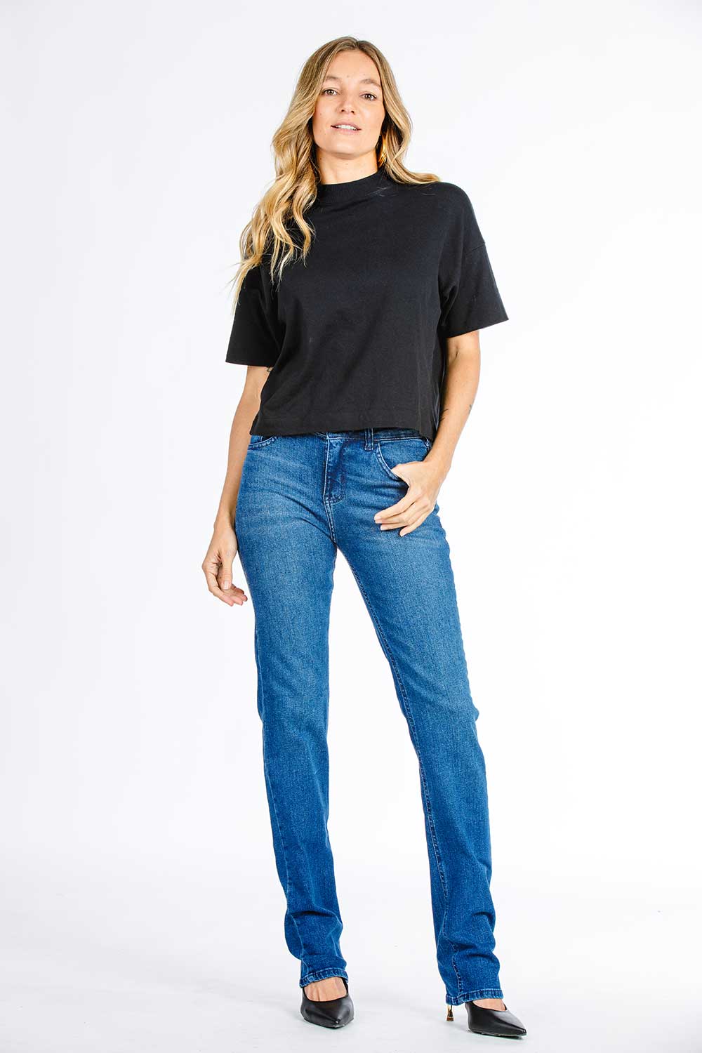 CAMISETA FEMININA CURTA MODELAGEM AMPLA