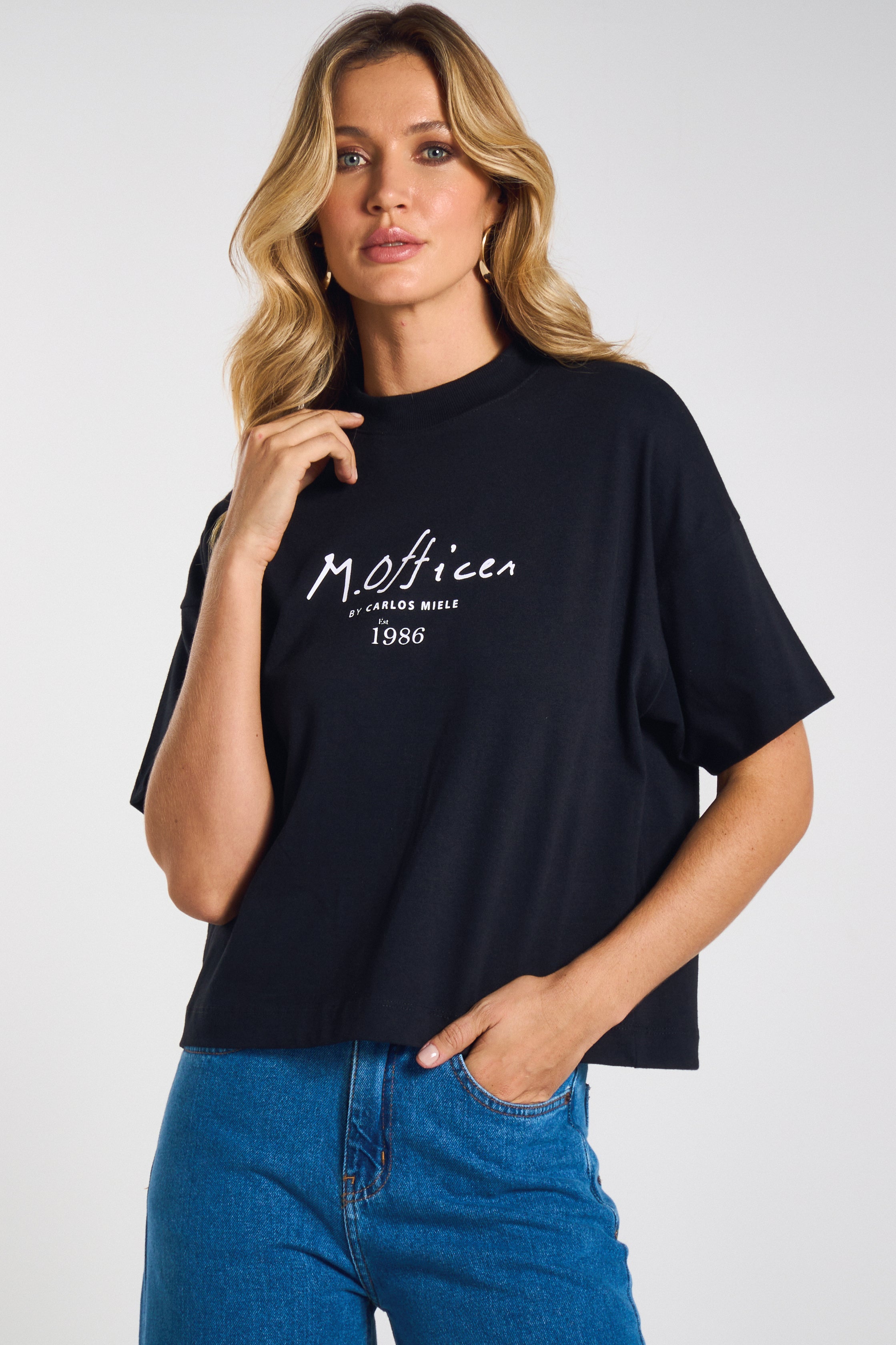 CAMISETA FEM CURTA MODL AMPLA M.OFFICER