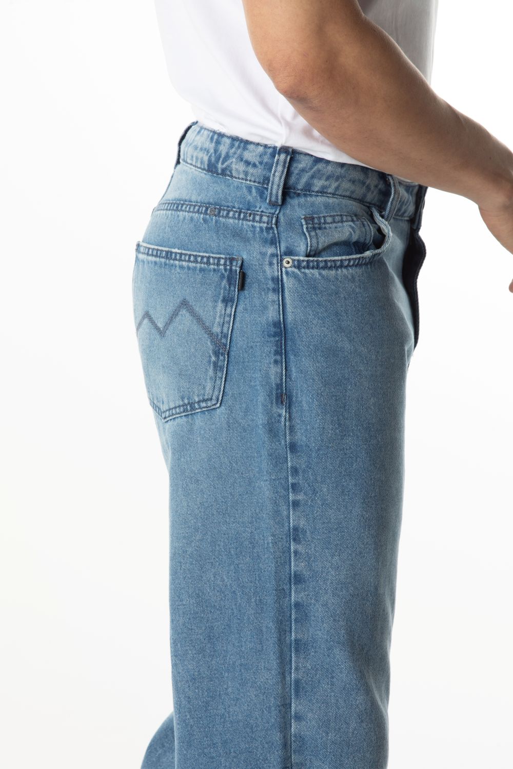 CALÇA JEANS UNISSEXY SEMI BAGGY LIGHT BLUE