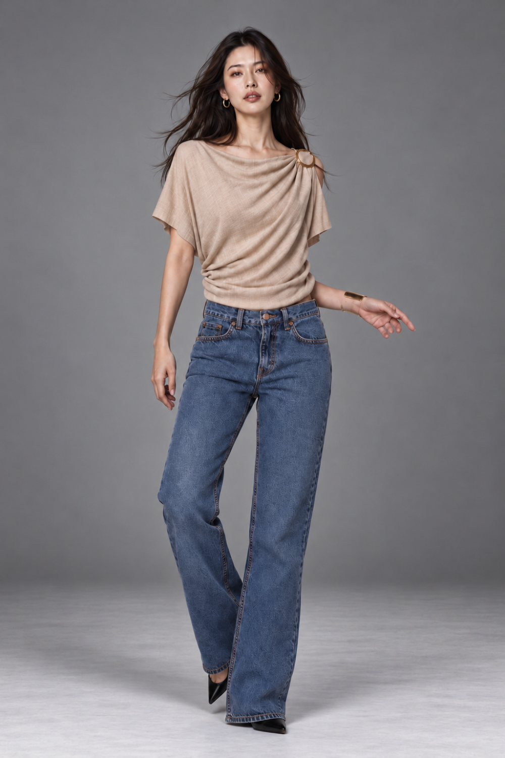 BLUSA APLICAÇÃO OMBRO