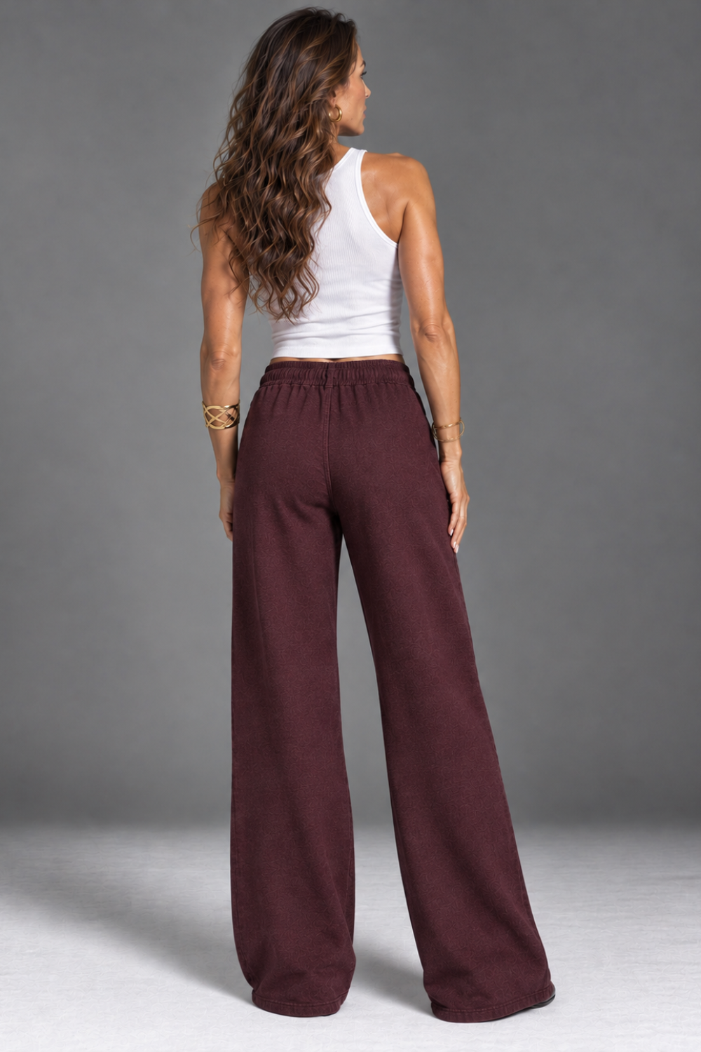 CALÇA WIDE LEG COM SPIKES